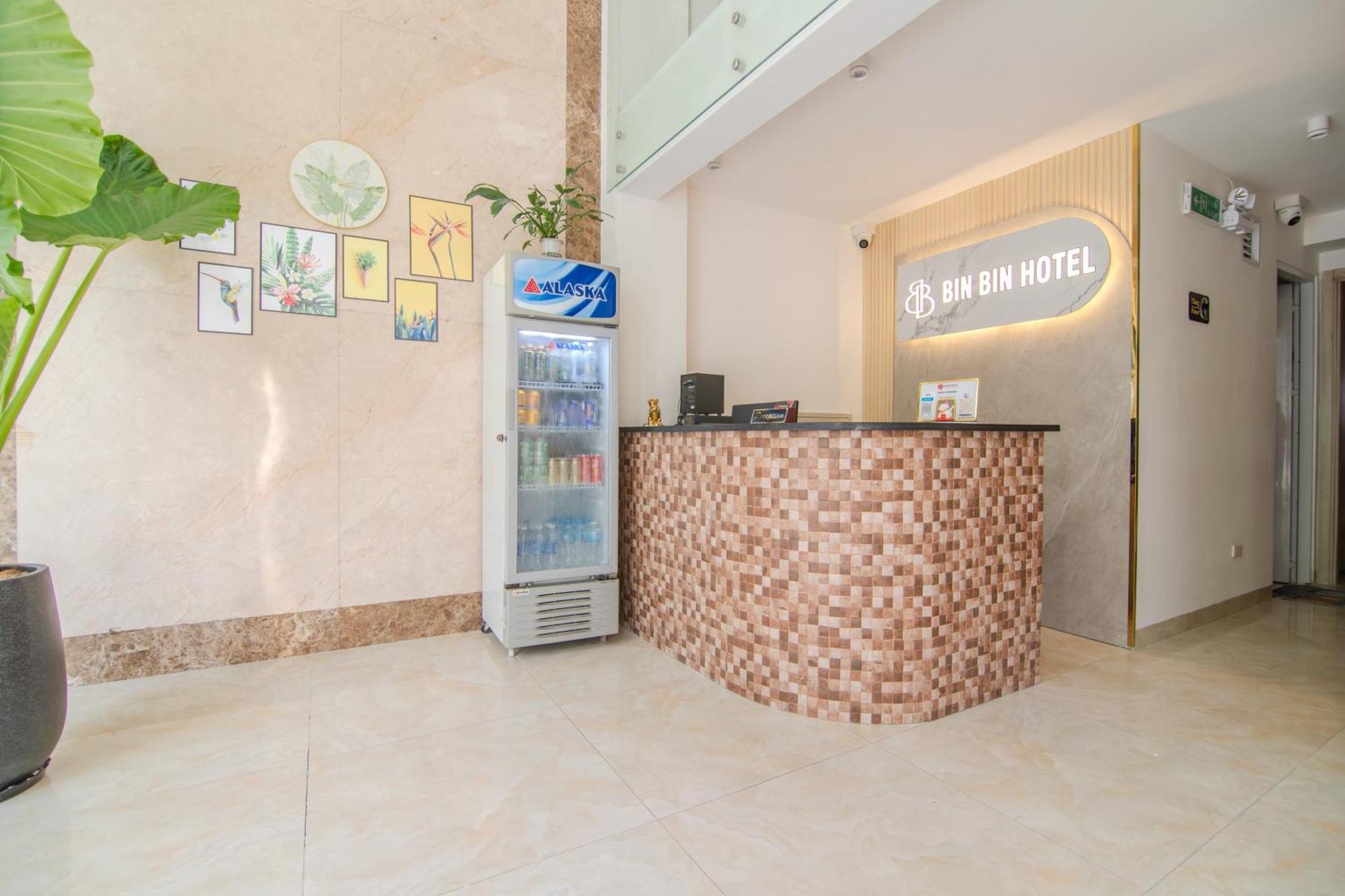 Bin Bin Hotel 3 - Near Sc Vivo City D7 Ho Chi Minh City Bagian luar foto