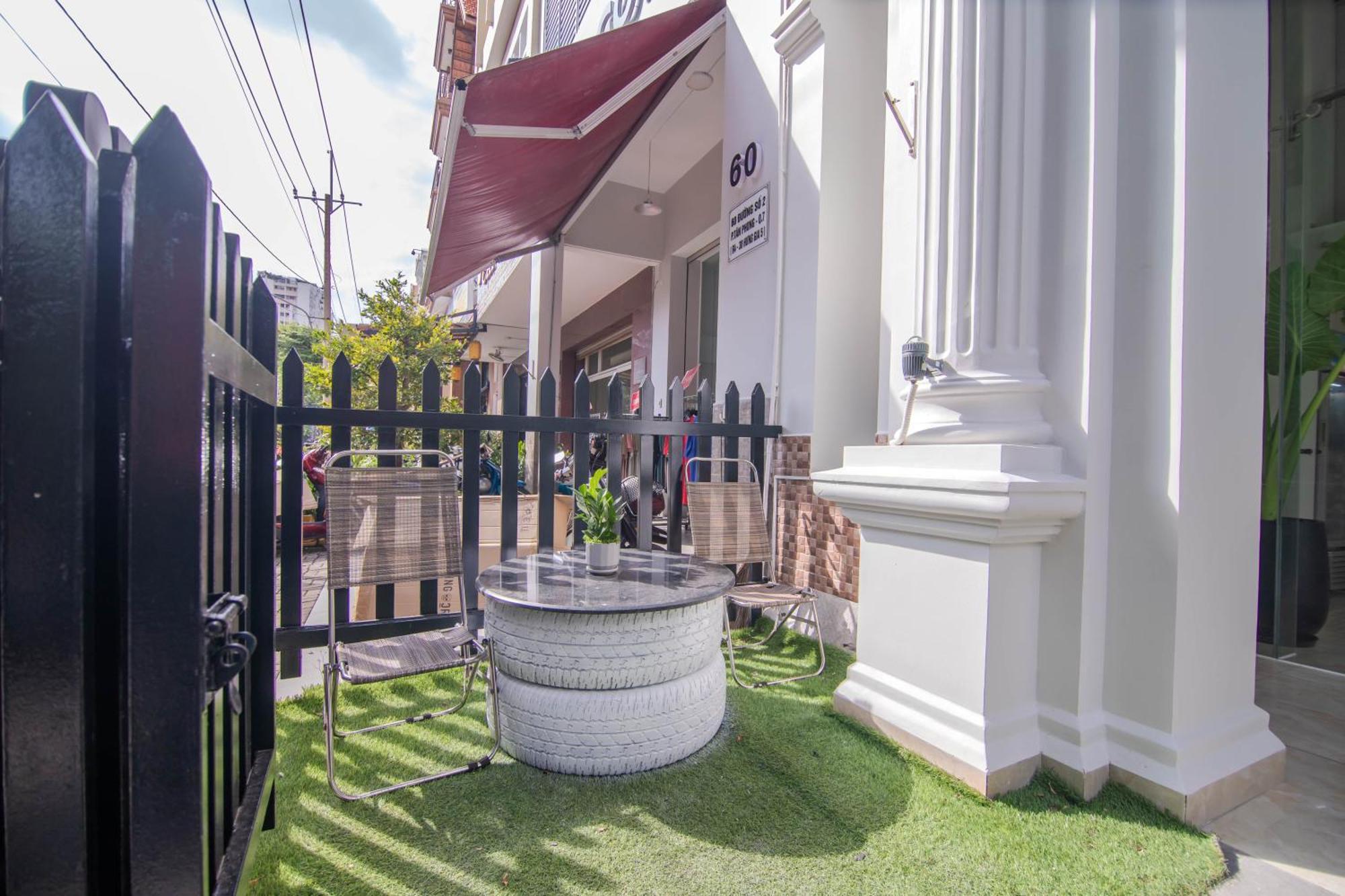 Bin Bin Hotel 3 - Near Sc Vivo City D7 Ho Chi Minh City Bagian luar foto