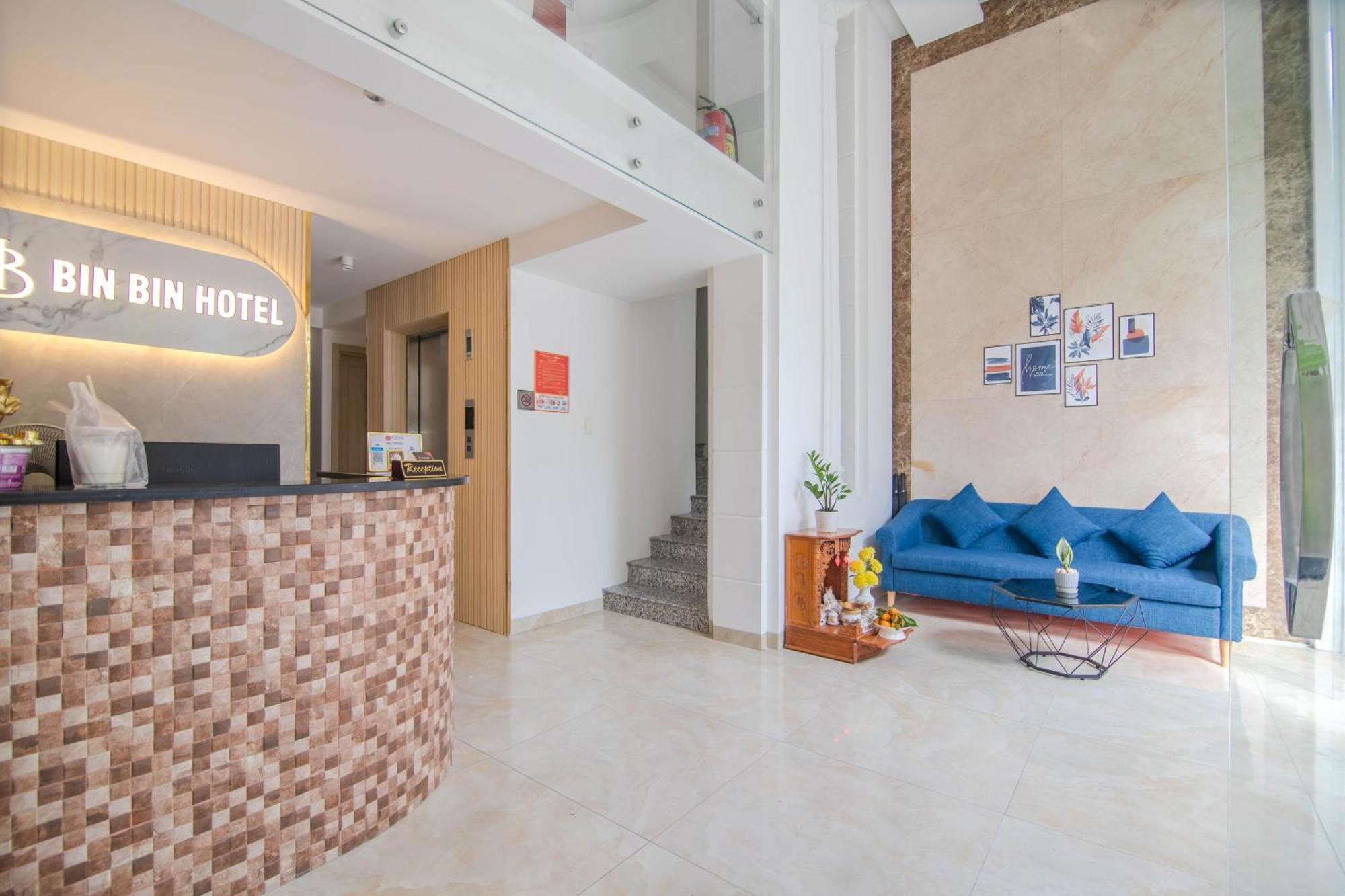 Bin Bin Hotel 3 - Near Sc Vivo City D7 Ho Chi Minh City Bagian luar foto